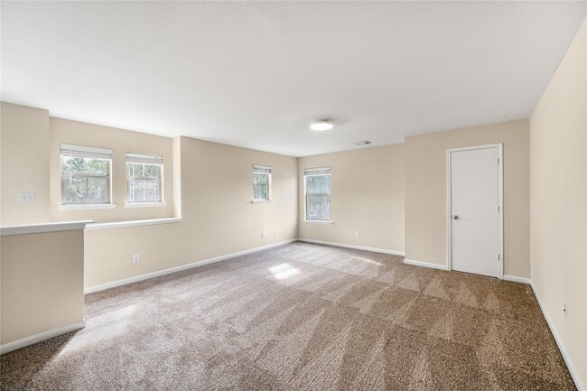 Building Photo - 2235 Rocky Hollow Ln