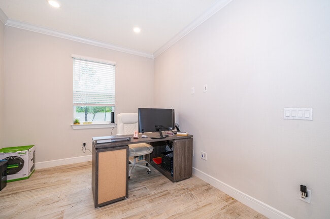 Building Photo - 10364 Shive Island Ct