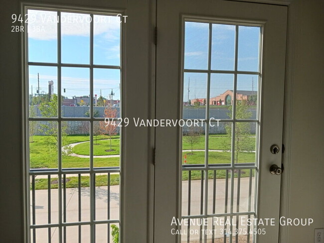Primary Photo - 9429 Vandervoort Ct