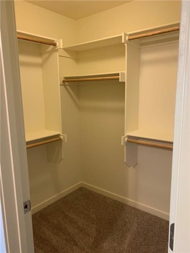 Building Photo - 508 W Weymouth