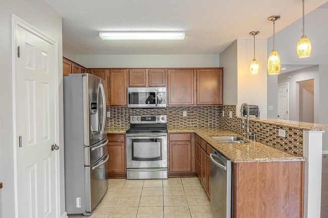 Building Photo - 9716 Tucker Creek Cove