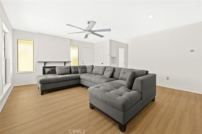 Building Photo - 248 Centinary Dr