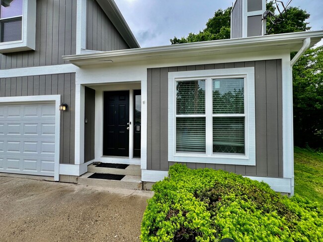 Building Photo - 3 bedroom attached home in Bethany