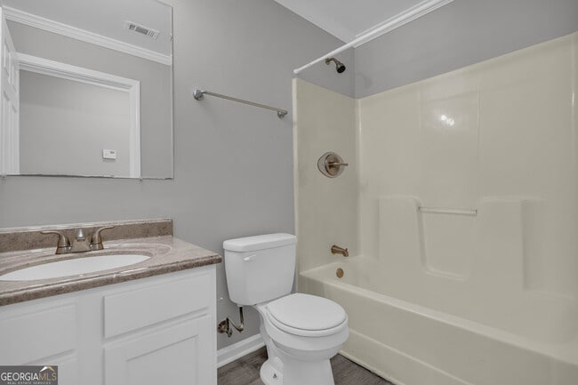 Building Photo - 1040 Thomasville Estates Dr SE