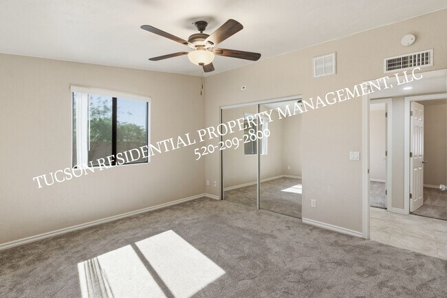 Building Photo - 9712 E Nicaragua Pl