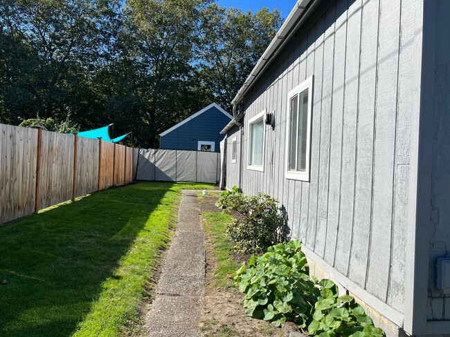 Building Photo - 3Bd/1Ba Renton House