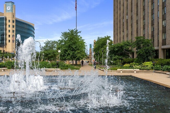 Building Photo - 19 S 1st St