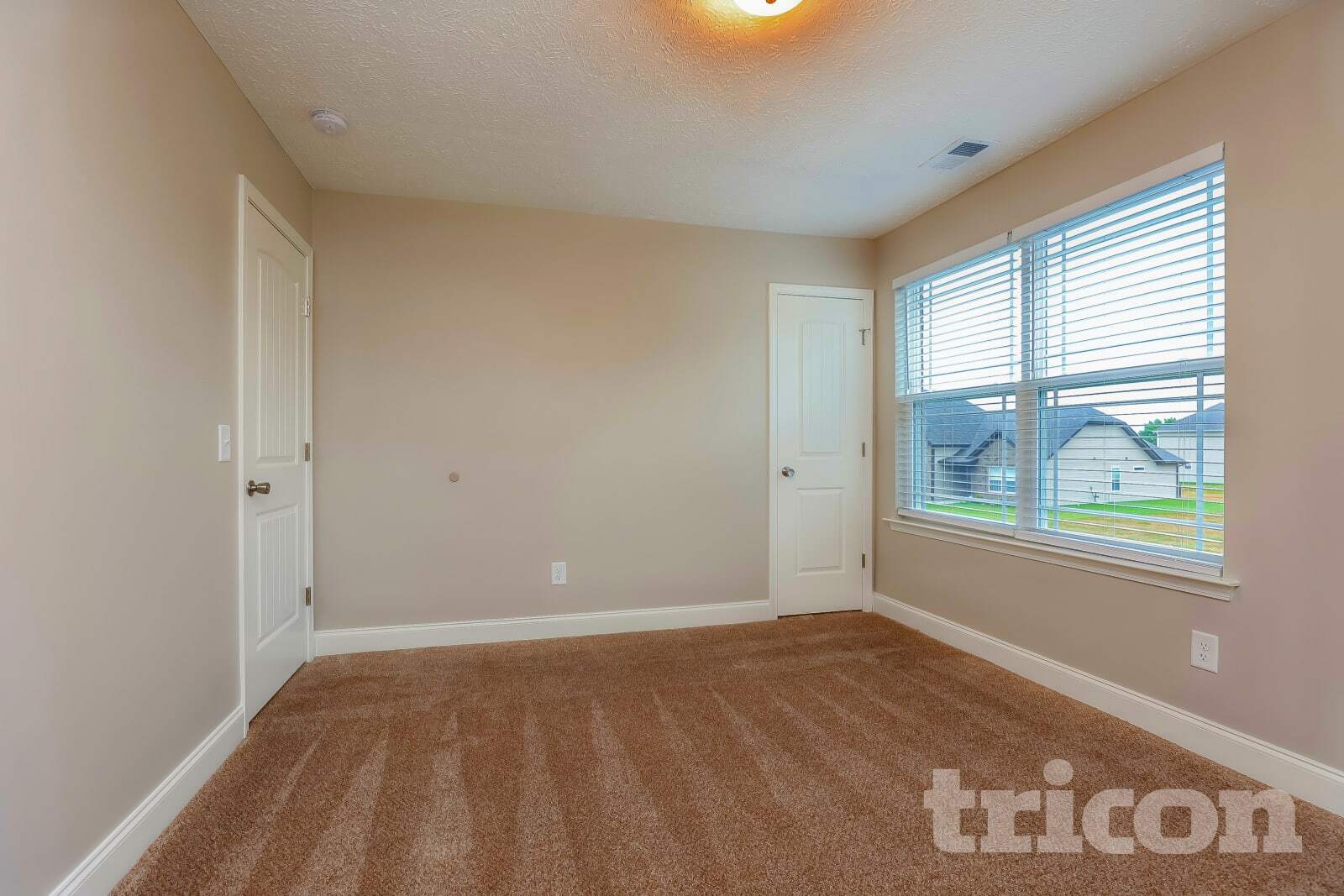 Building Photo - 716 Cedar Ln