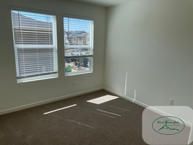 Building Photo - Must Apply to schedule viewing