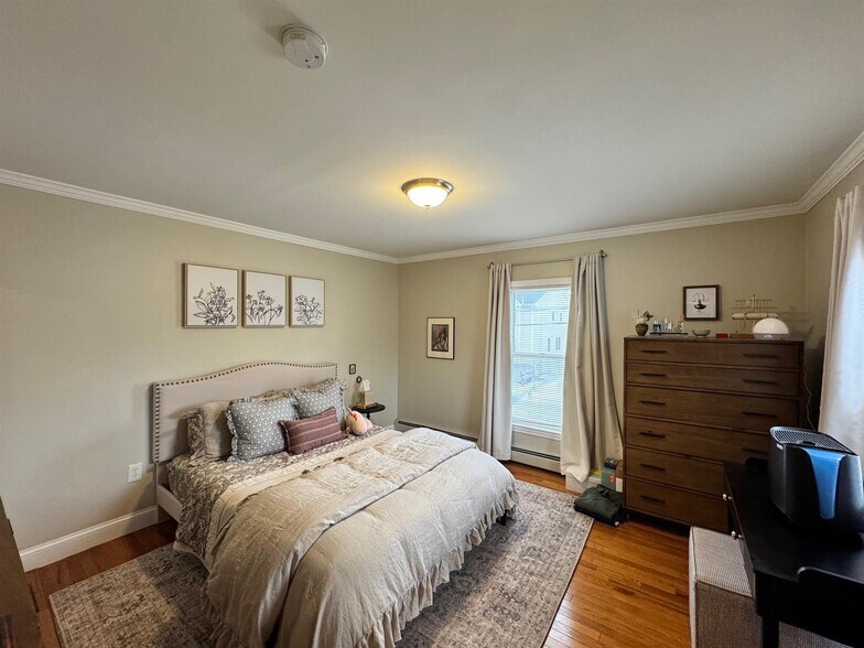 Building Photo - 25 4th St