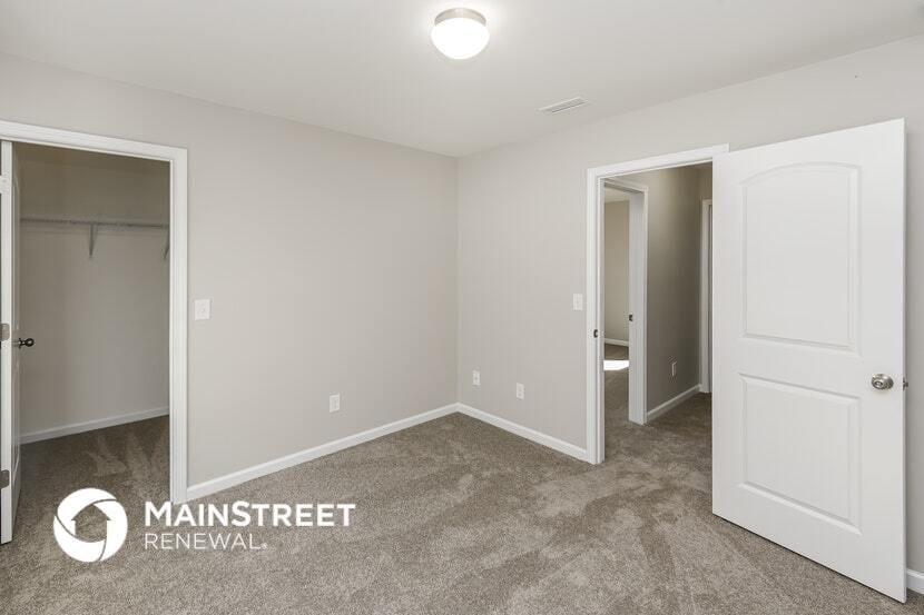 Building Photo - 12978 Hill Pine Rd