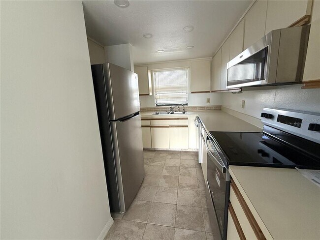 Building Photo - 145 116th Ave