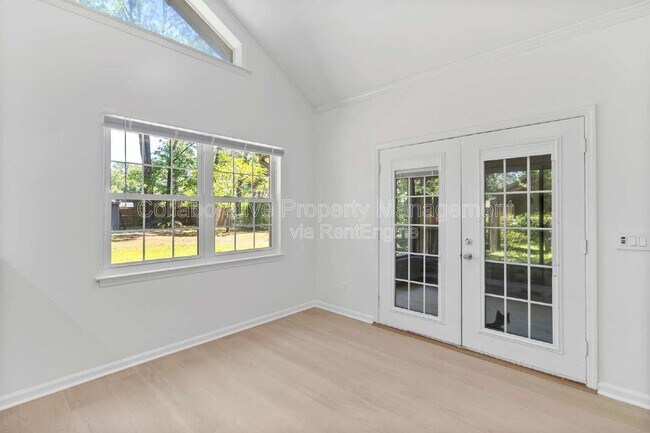 Building Photo - 200 Hermitage Dr