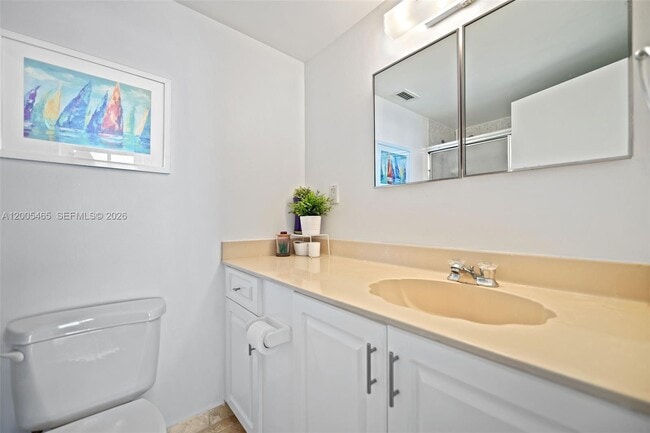 Building Photo - 3725 S Ocean Dr