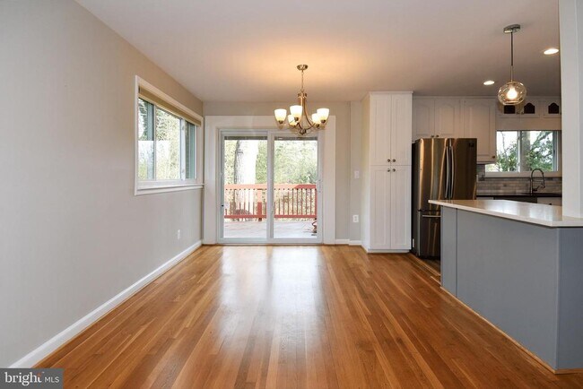 Building Photo - 6319 Tone Ct