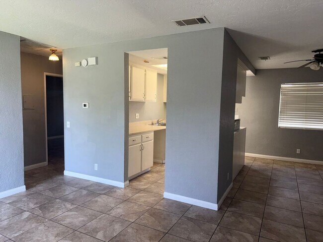 Building Photo - 13340 Navajo Rd