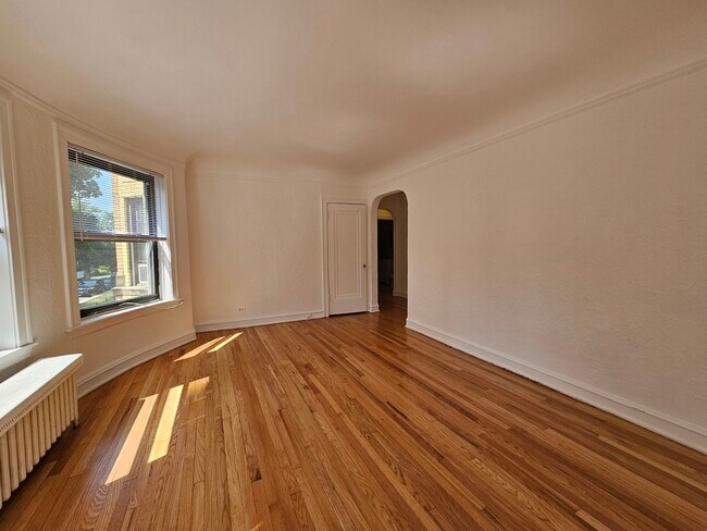 Building Photo - 5507 N Campbell Ave