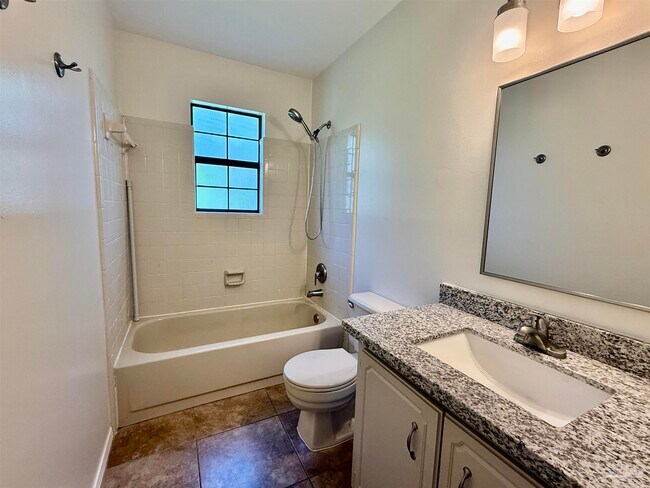 Building Photo - 1516 Portside Dr