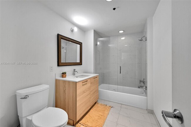 Building Photo - 16385 Biscayne Blvd