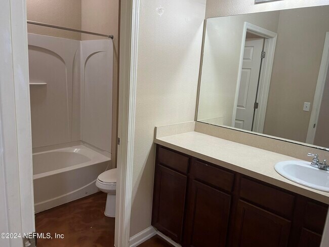 Building Photo - 5063 Johnson Creek Dr