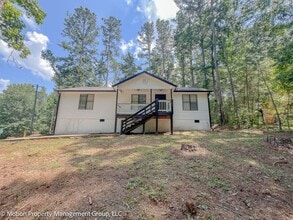 Building Photo - 7155 Pineneedle Dr SW