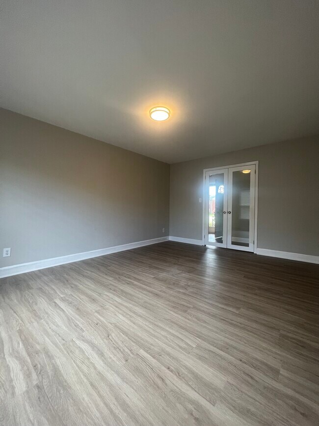 Building Photo - 1715 Bondale Pl