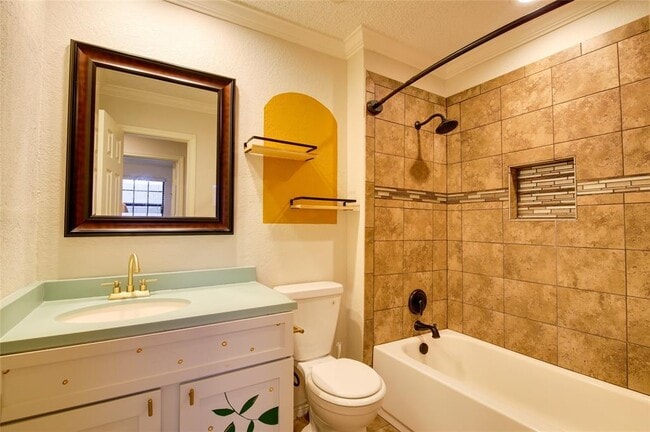 Building Photo - 6526 Foxfern Cir