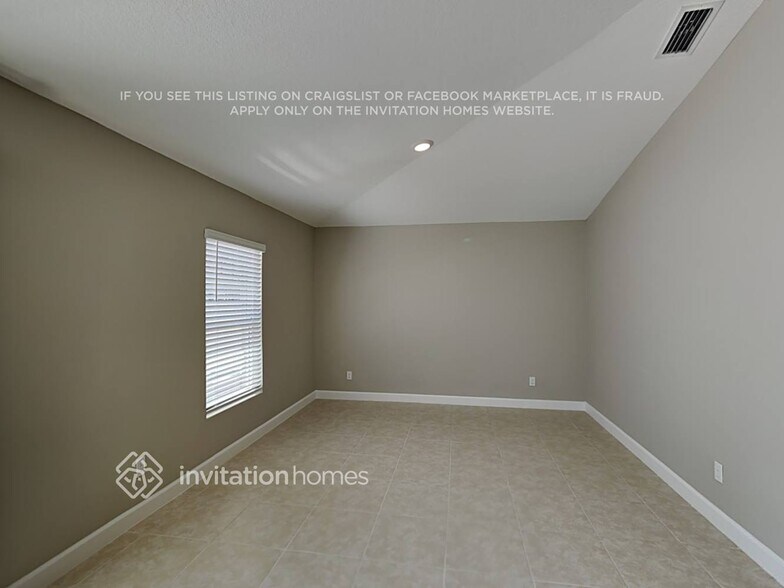 Building Photo - 442 Oldenberg St SW