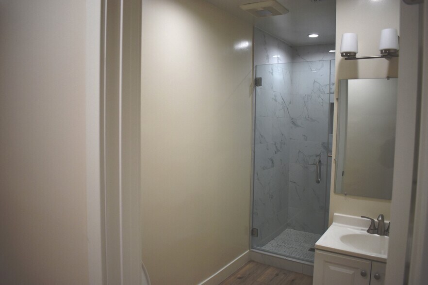 Building Photo - 18343 San Jose St