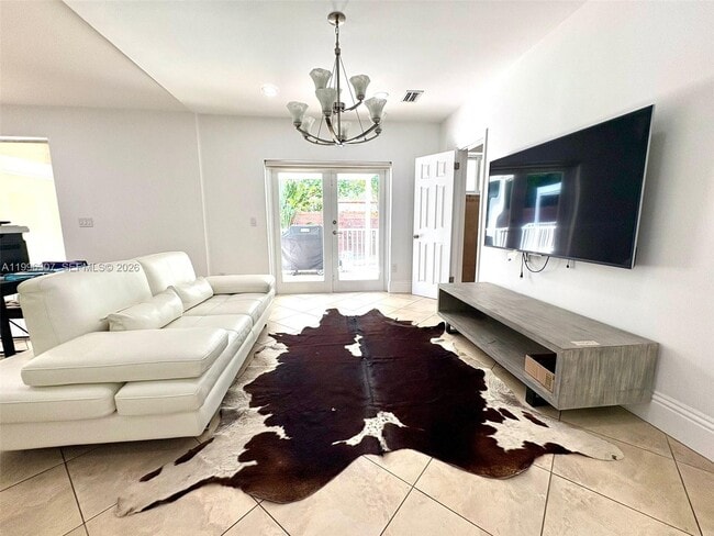 Building Photo - 4190 Pamona Ave