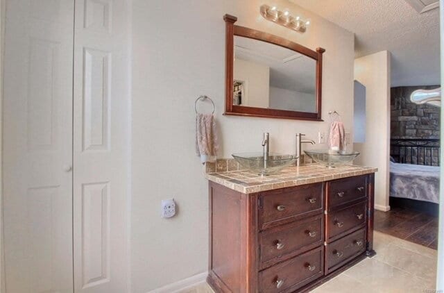 Building Photo - Charming Two-story, 1 bed, 1 Bath Townhome...