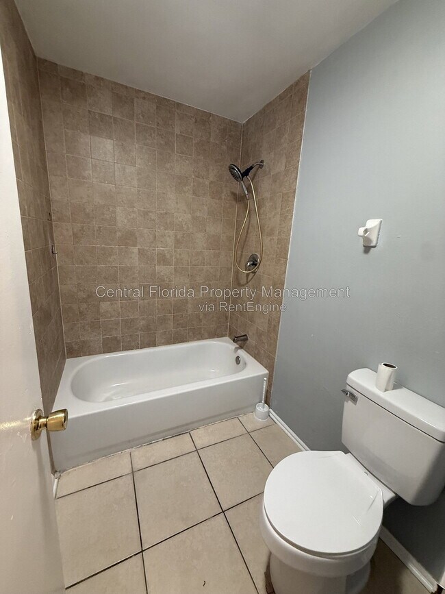 Building Photo - 1707 Ridgewood Ln
