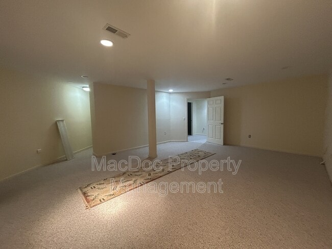 Building Photo - 11103 Fawn Lake Pkwy