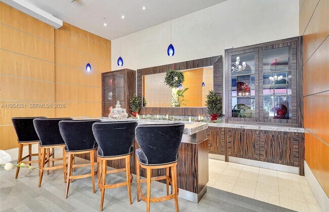 Building Photo - 253 NE 2nd St