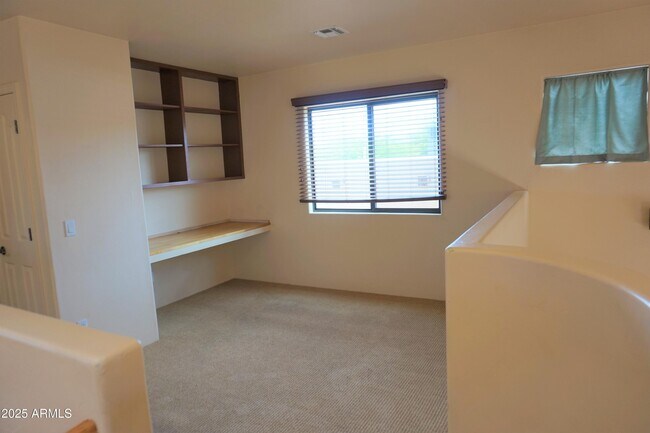 Building Photo - 950 Leonard Wood St