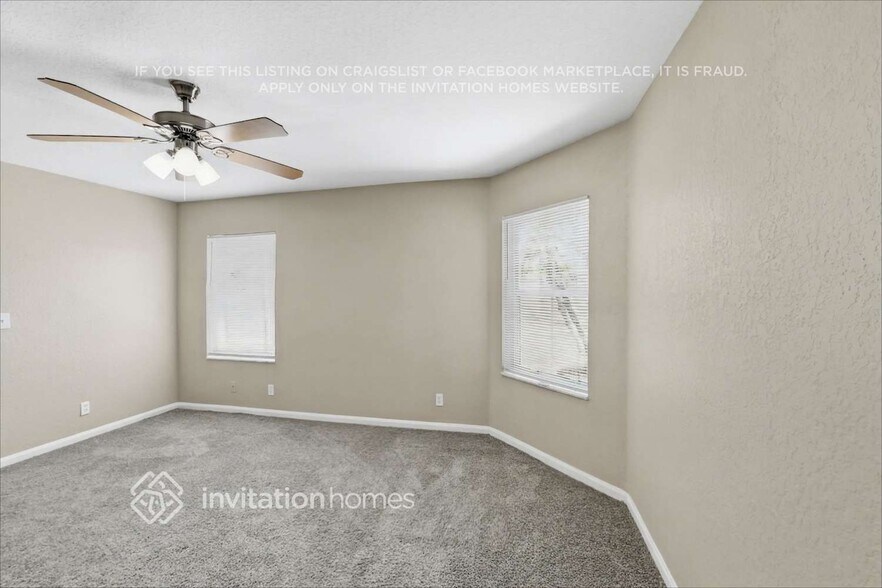 Building Photo - 10658 Pelican Dr