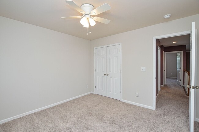 Building Photo - Elegant 4-bedroom Home in Desirable Callonwood Neighborhood in Matthews, NC