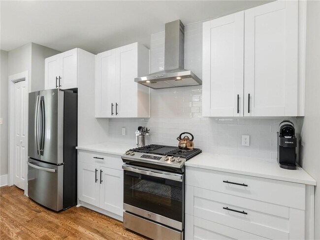Building Photo - 1054 Katherwood Dr SW