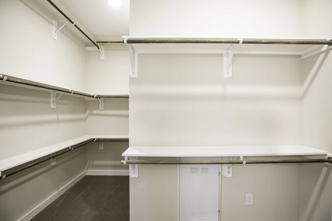 Building Photo - More Freedom, Less Rent – 1 bed / 1 bath 1...