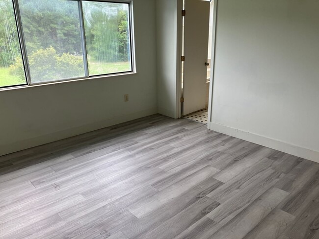 Building Photo - 2 bedroom 2.5 bathroom in Calabash