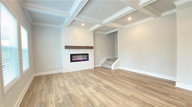 Building Photo - 4591 Silver Oak Dr SW