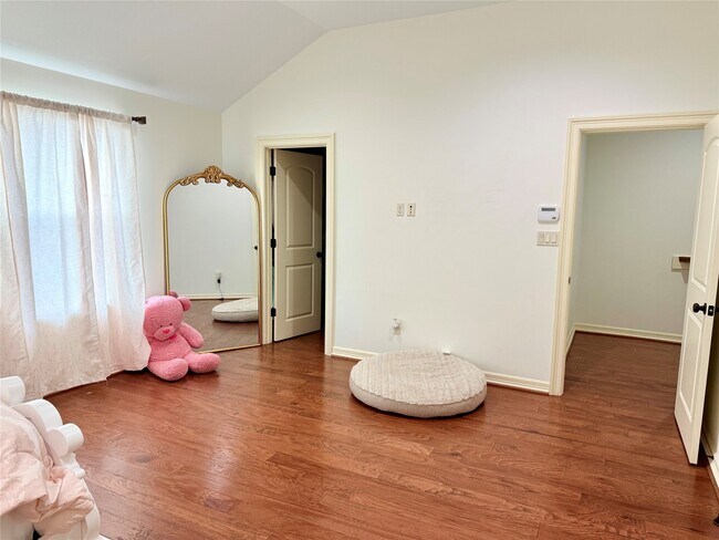 Building Photo - 11206 Mattina Dr