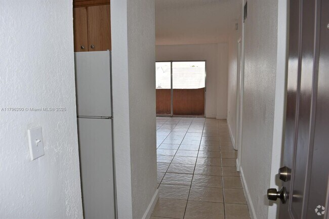 Building Photo - 10900 SW 104th St