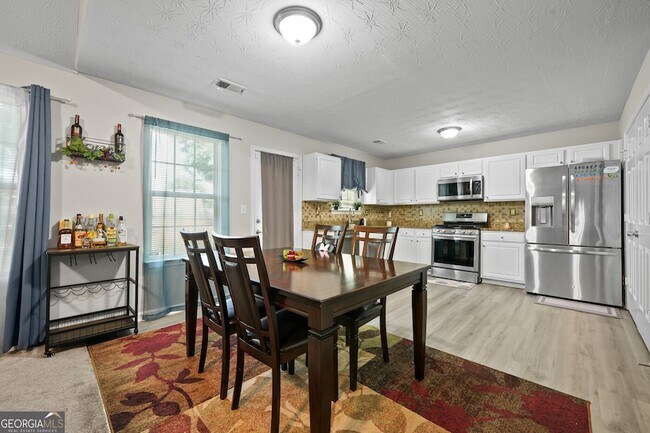 Building Photo - 30 Zebulon Pl