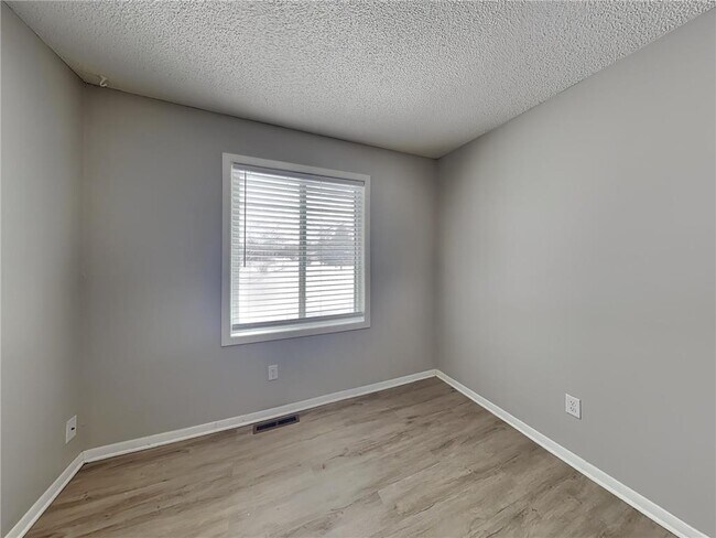 Building Photo - 8301 Thomas Ave N