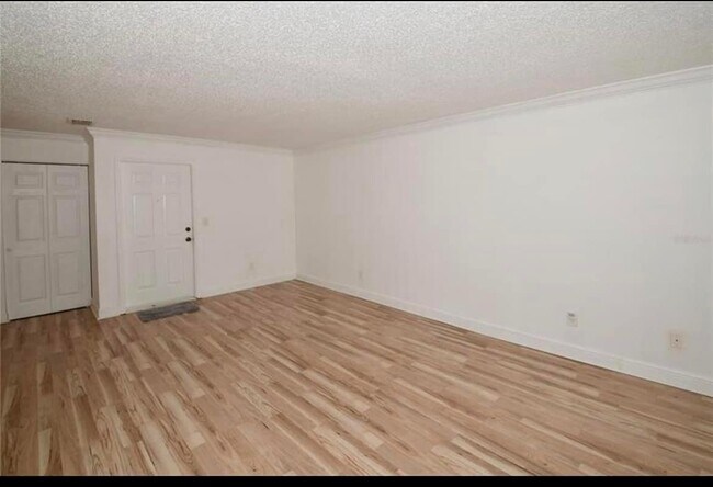 Building Photo - 7298 Ulmerton Rd