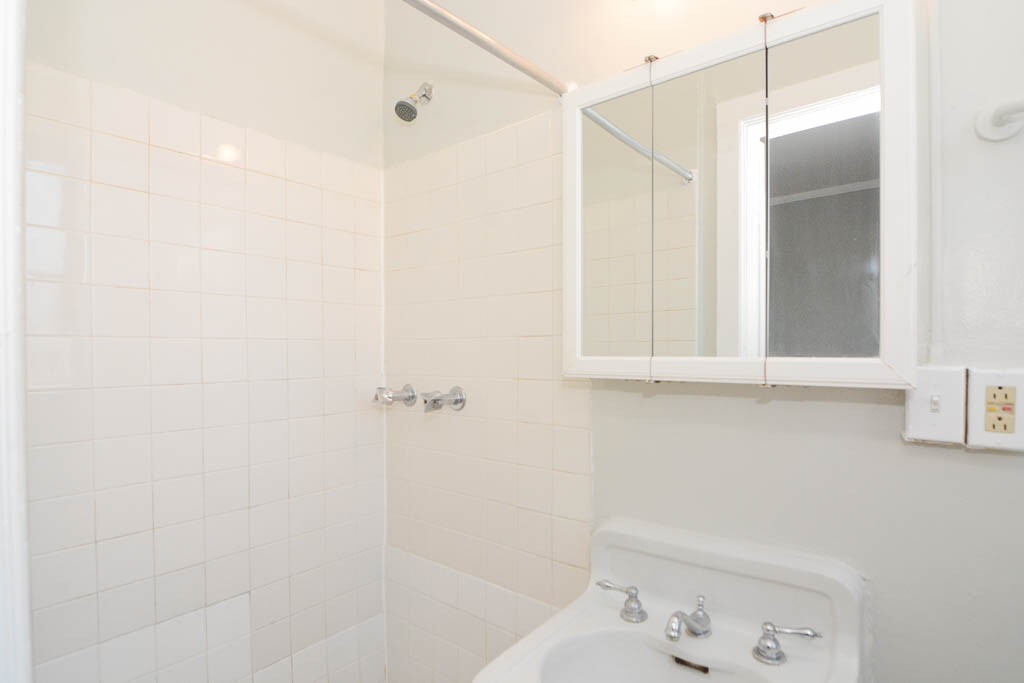 Building Photo - 3836 N Fremont St