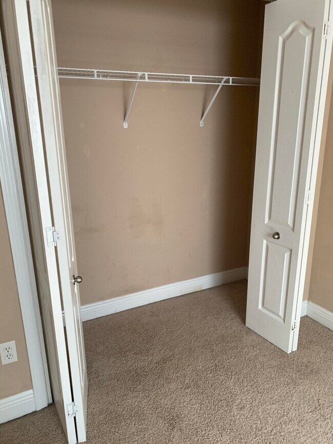 Building Photo - 1681 Hadleigh Hills Ct