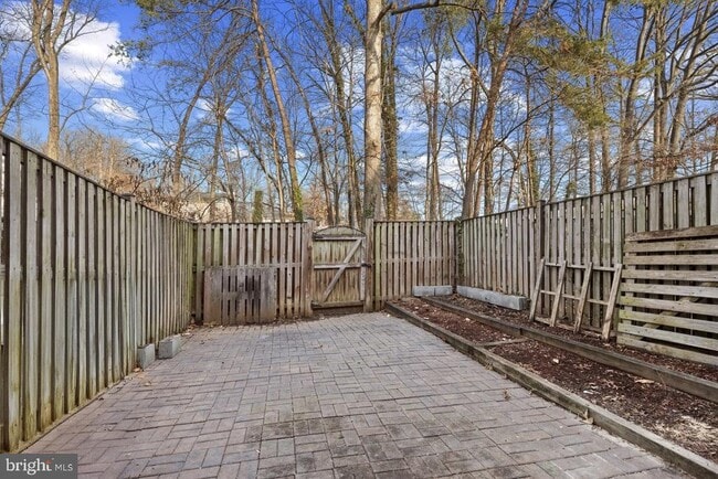 Building Photo - 6234 Ducketts Ln