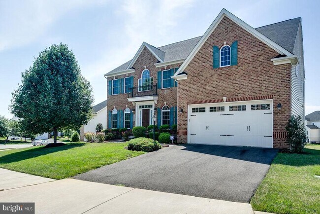 Building Photo - 42463 Pine Forest Dr
